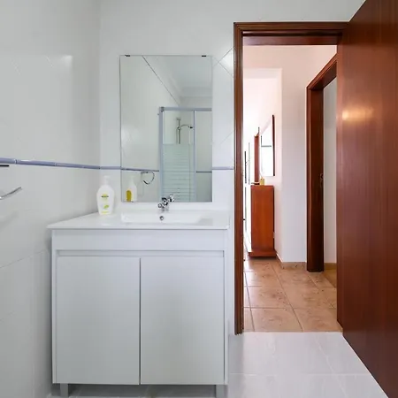Holiday home Casas Com Amoras In Serra Da Pescaria Famalicao