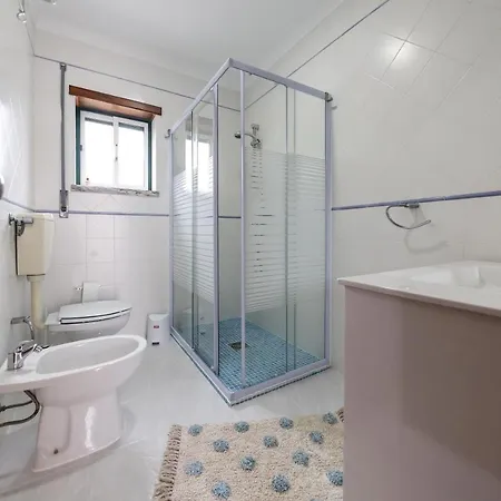 Casas Com Amoras In Serra Da Pescaria