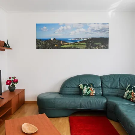 Casas Com Amoras In Serra Da Pescaria Famalicão