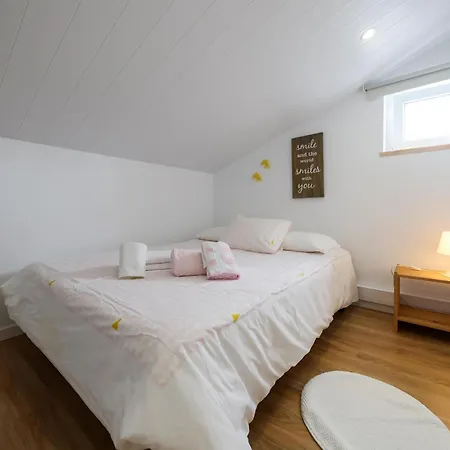 Casas Com Amoras In Serra Da Pescaria Famalicao