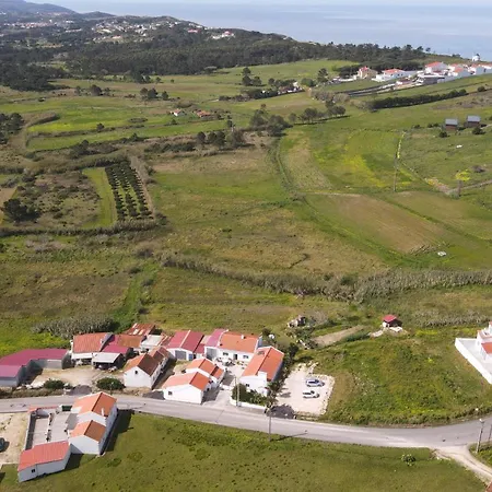 Casas Com Amoras In Serra Da Pescaria Holiday home Famalicao