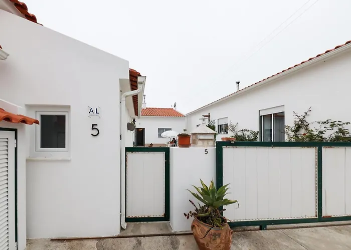 Casas Com Amoras In Serra Da Pescaria Holiday home