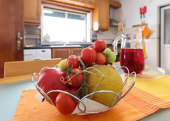 Casas Com Amoras In Serra Da Pescaria Famalicao