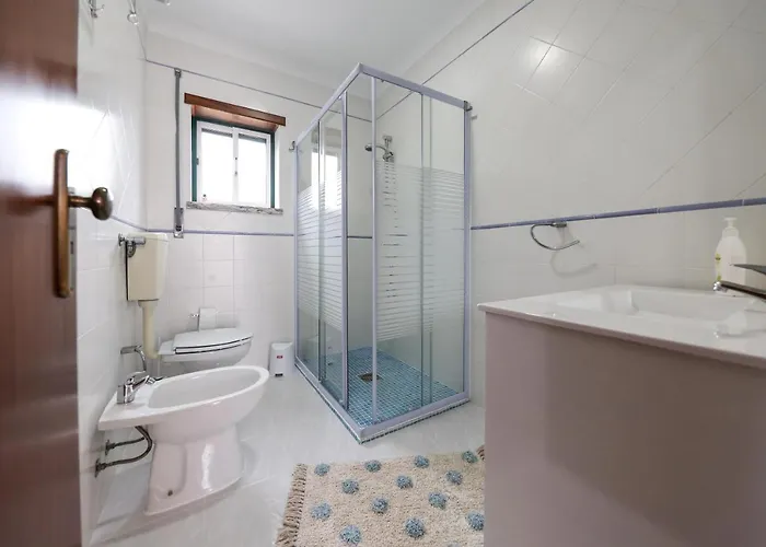 Casas Com Amoras In Serra Da Pescaria