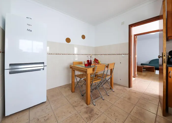 Casas Com Amoras In Serra Da Pescaria Famalicao